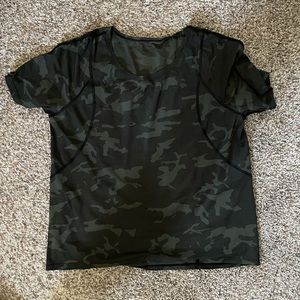 Lululemon camo short sleeve shirt